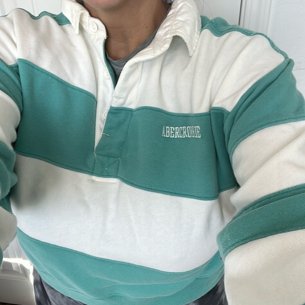 Abercrombie & Fitch size lrg pullover, striped sweater w/collar great condition